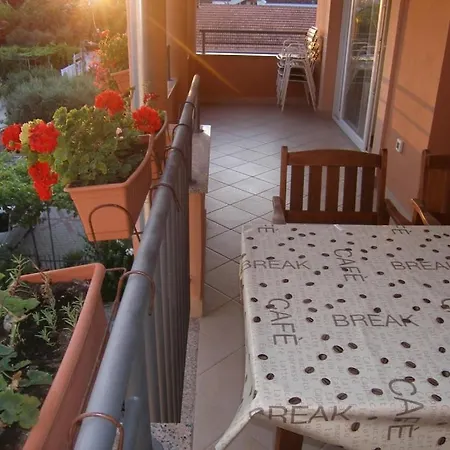 Lägenhet In With Balcony, Air Conditioning, Wifi *