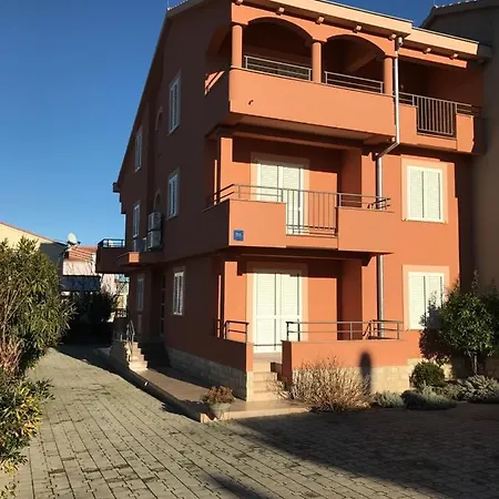 Apartment In With Balcony, Air Conditioning, Wifi *