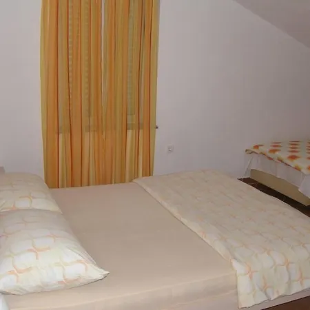 In With Balcony, Air Conditioning, Wifi Apartment *