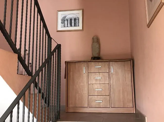 In With Balcony, Air Conditioning, Wifi *