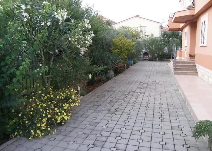 Apartman In With Balcony, Air Conditioning, Wifi Sukosan